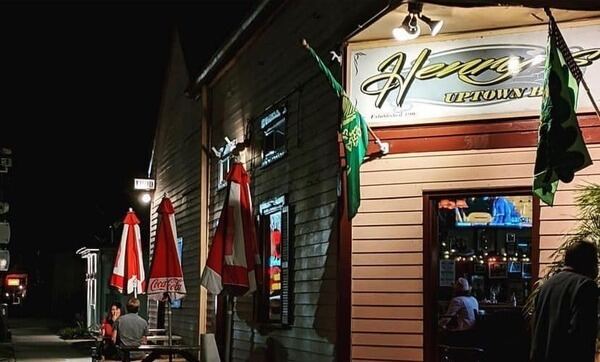 Henry's Uptown Bar, New Orleans