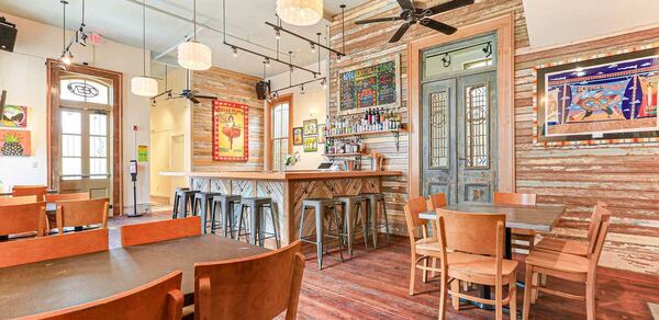 Madame Vic's, New Orleans
